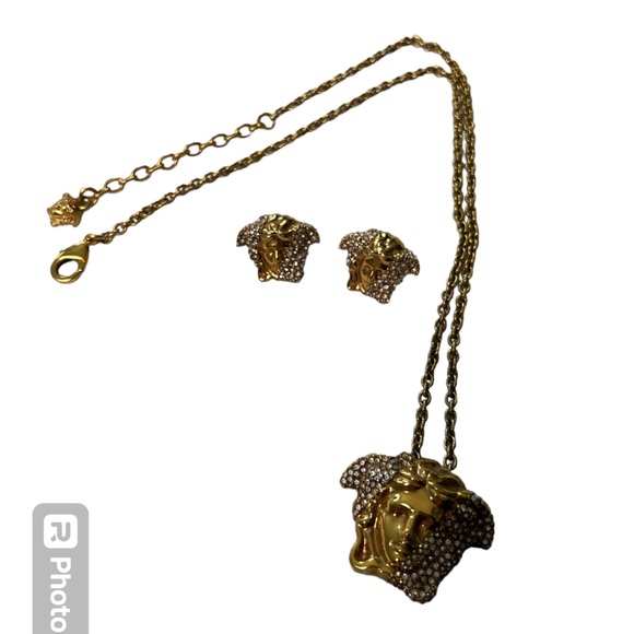 Versace Medusa Necklace - Gold - Picture 4 of 4
